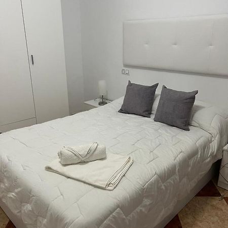Апартаменти El Torreon 3 Lora del Rio Екстер'єр фото