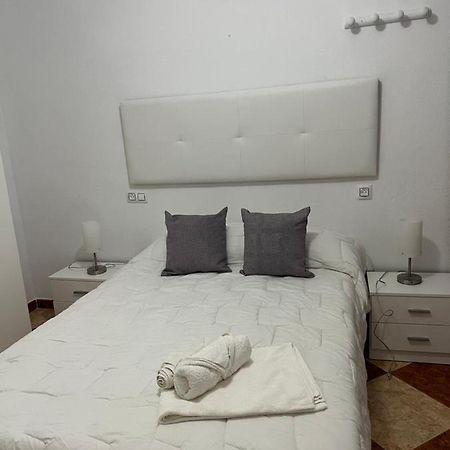 Апартаменти El Torreon 3 Lora del Rio Екстер'єр фото